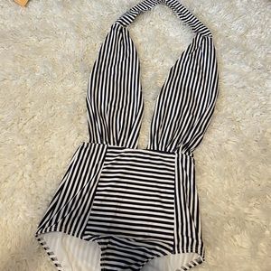 New One Piece. Size S